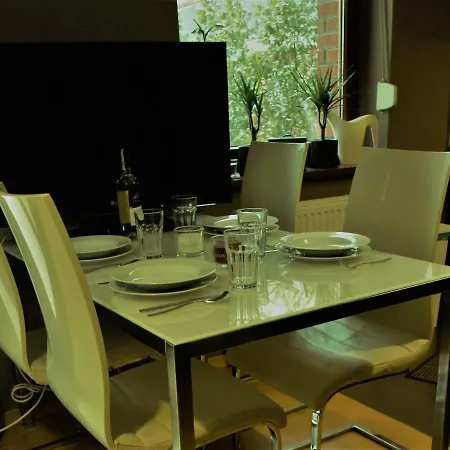 Apartament Przy Parku Breslavia Esterno foto